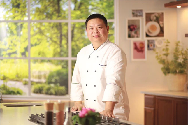 looking for qualifies and experienced chefs